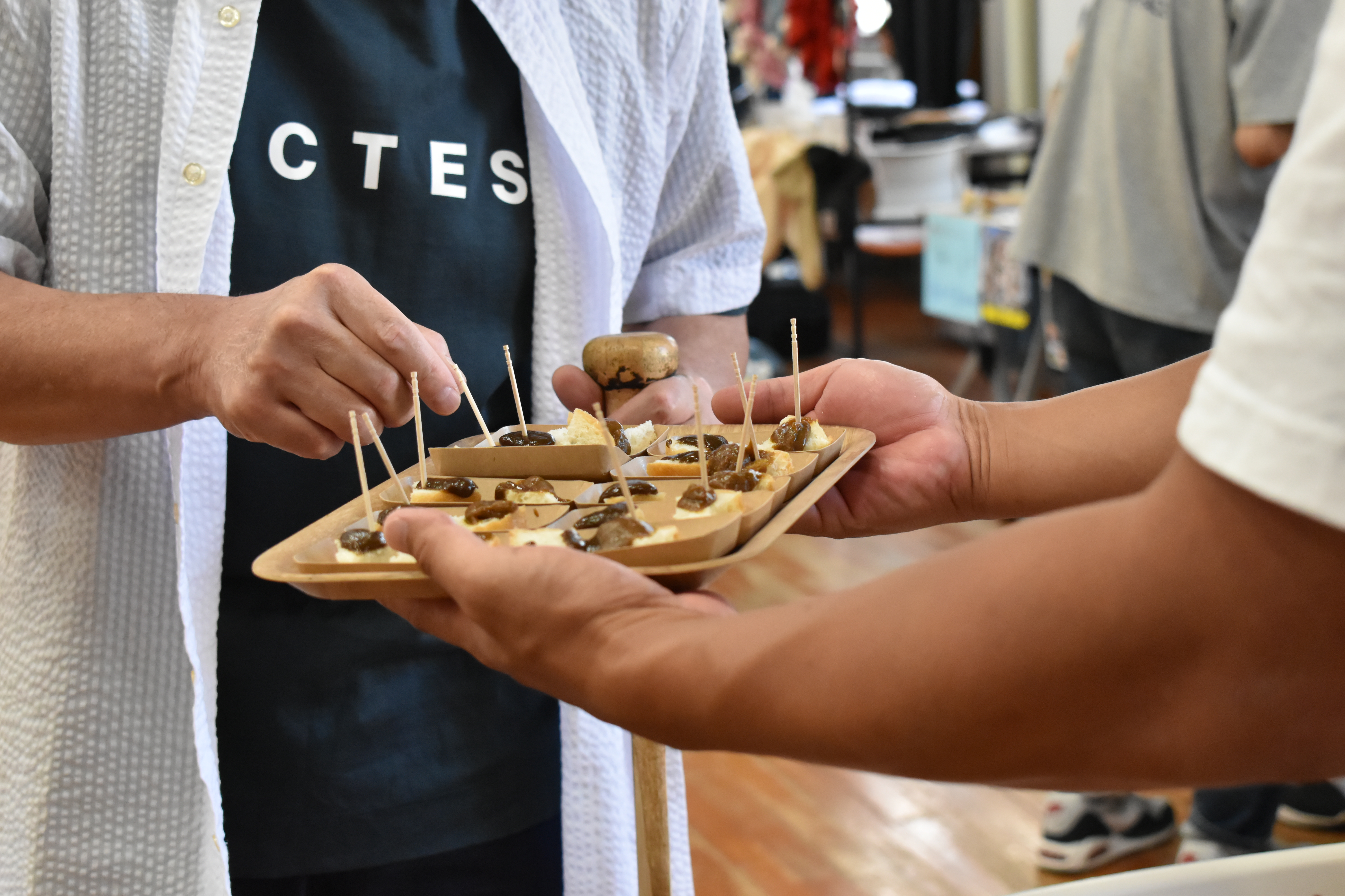 Abeille’s アーティスト合同展 「Gateway vol.2 -世界へ羽ばたくアーティストたちの入口-」写真1